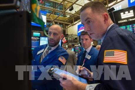 Lo ngại về cuộc chiến thương mại khiến chứng khoán thế giới lao dốc