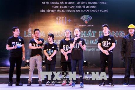 Hơn 2.000 thanh niên ra quân Chiến dịch Giờ Trái đất 2018