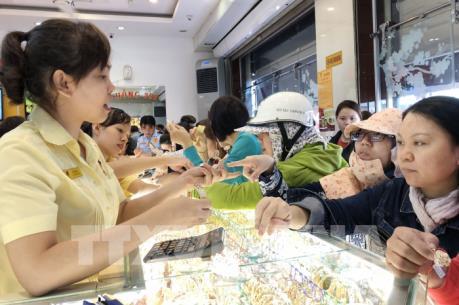 Vàng giảm giá trong phiên đầu ngày 16/3