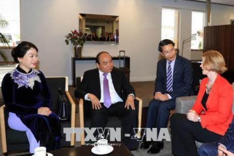 Thủ tướng Nguyễn Xuân Phúc đến Auckland, bắt đầu thăm chính thức New Zealand