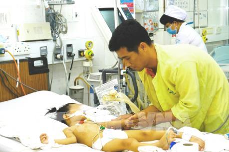 Cảnh báo tình trạng kháng thuốc ở trẻ mắc bệnh viêm màng não mủ
