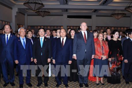 Thủ tướng Nguyễn Xuân Phúc gặp Toàn quyền Australia