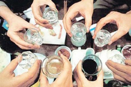 Nghi ngộ độc rượu làm 4 người tử vong, 1 người nguy kịch