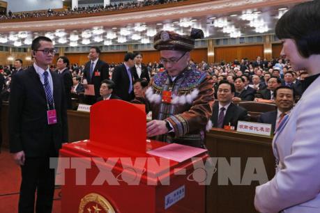Bầu Tổng Thư ký Quốc hội và các Phó Chủ tịch Quốc hội Trung Quôc