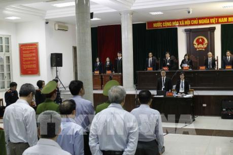 Xét xử vụ góp vốn 800 tỷ đồng vào OceanBank: Bị cáo Nguyễn Xuân Sơn lần thứ 3 ra hầu Tòa