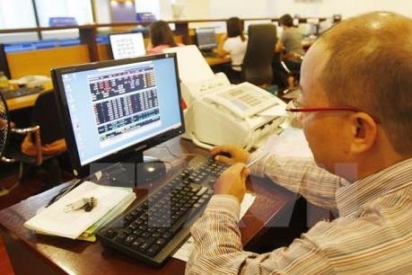 Chứng khoán 8/5: Áp lực bán cuối phiên tăng mạnh, VN- Index quay đầu giảm điểm