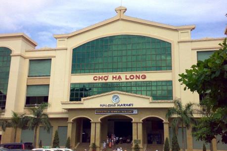 Quảng Ninh sẽ chấm dứt hợp đồng, thu hồi điểm kinh doanh tại chợ Hạ Long 1