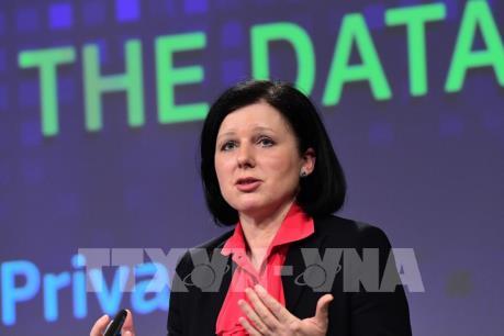 EU sẽ siết chặt luật bảo vệ người tiêu dùng sau vụ bê bối Facebook