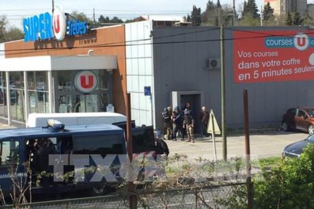 Vụ bắt giữ con tin tại Pháp: Có dấu hiệu về mối liên hệ giữa hai vụ tấn công