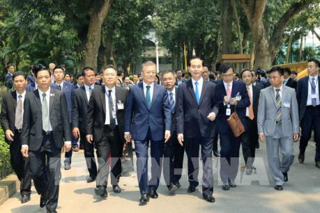Tổng thống Hàn Quốc Moon Jae-in kết thúc chuyến thăm cấp Nhà nước tới Việt Nam