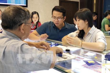 Giá vàng hôm nay 10/4 đồng loạt đi lên