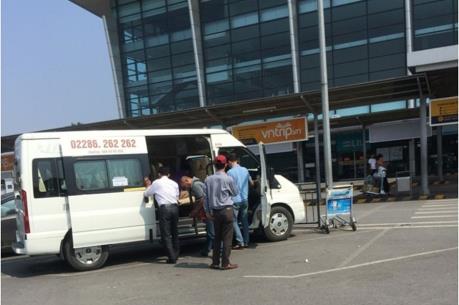 Kiểm tra phản ánh về tình trạng "xe dù, bến cóc"