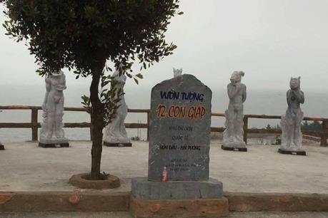 Hải Phòng: Sẽ yêu cầu rời chuyển tượng 12 con giáp phản cảm nếu vi phạm quy định