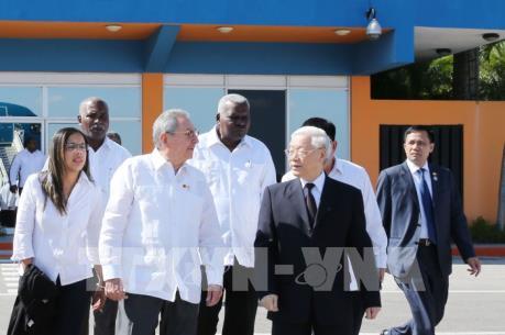 Xung lực mới cho quan hệ Việt Nam–Pháp, Việt Nam–Cuba