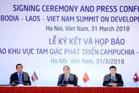 Tuyên bố chung Hội nghị Cấp cao khu vực Tam giác phát triển Campuchia–Lào–Việt Nam
