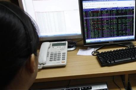 Chứng khoán ngày 12/6: Thị trường lao dốc, khối ngoại bán ròng mạnh