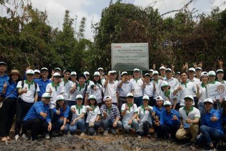 Phát động trồng rừng "Vì một Việt Nam Xanh" năm 2018