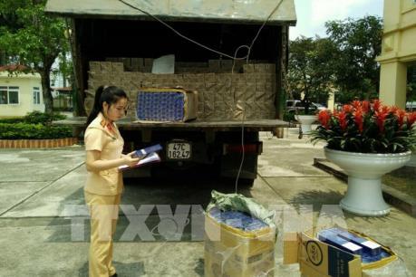  Phát hiện và bắt giữ ô tô vận chuyển gần 2.500 bao thuốc lá ngoại không rõ nguồn gốc