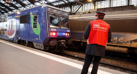 Nước Pháp đối mặt với "Thứ Ba đen"