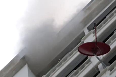 Cháy chung cư ở Bangkok: 3 người thiệt mạng, nhiều người Việt bị thương