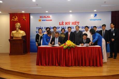 VNPT và Tập đoàn Hoa Lâm ký kết Thỏa thuận hợp toàn diện về VT - CNTT