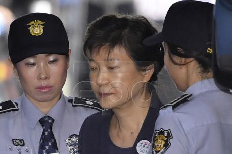Cựu Tổng thống Park Geun-hye bị kết án 24 năm tù