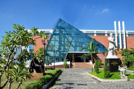 Đà Nẵng xử phạt hướng dẫn viên không quản lý du khách theo chương trình và hợp đồng