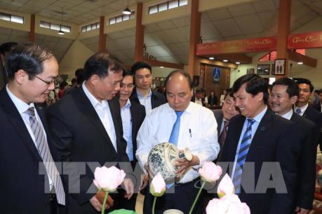 Tôn vinh và phát huy tài năng những “bàn tay vàng” của nghề gốm Chu Đậu