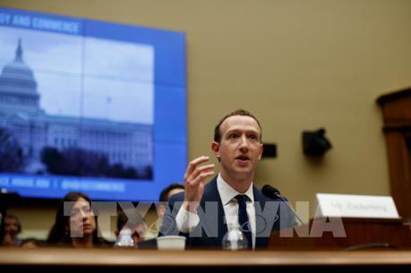 Facebook nâng cao văn hóa công sở trên các bảng tin nội bộ