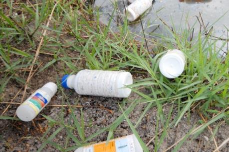 4 học sinh qua cơn nguy kịch sau khi thách đố nhau uống thuốc trừ sâu