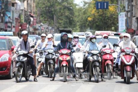 Dự báo thời tiết hôm nay 13/4: Nóng lan rộng, miền Trung có nơi 39 độ C