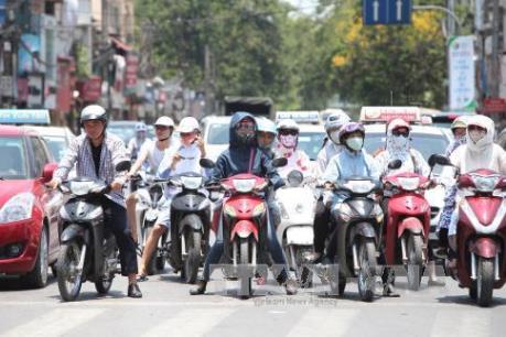 Dự báo thời tiết ngày mai 22/4: Miền Bắc chuyển nắng nóng