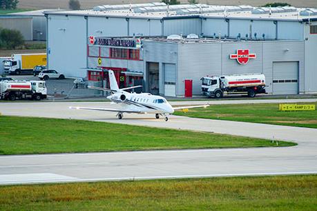 Ít nhất 2 người thiệt mạng trong vụ đâm máy bay ở Đức