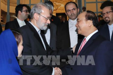 Thủ tướng Nguyễn Xuân Phúc tiếp Chủ tịch Quốc hội Cộng hòa Hồi giáo Iran