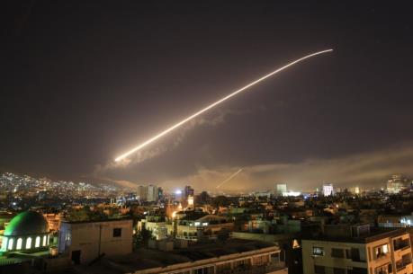 Syria bắn hạ tên lửa tấn công Homs