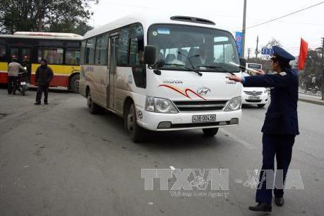 Hà Nội: Xử lý nghiêm xe hợp đồng trá hình xe khách