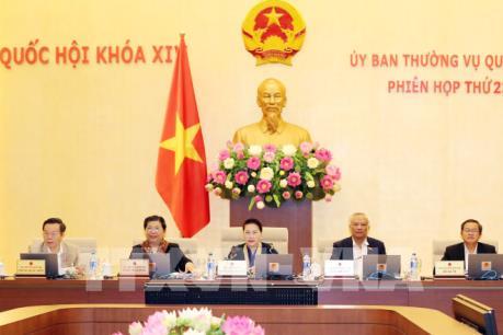 Phiên họp thứ 23 Ủy ban Thường vụ Quốc hội: Tiếp tục cải tiến hoạt động chất vấn