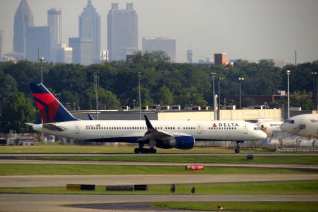 Mỹ: Lại có máy bay phải hạ cánh khẩn cấp vì sự cố động cơ