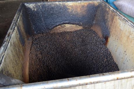 Làm sao để nhận biết cà phê “bẩn”?