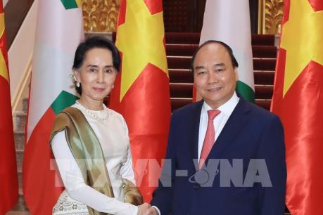 Thủ tướng Nguyễn Xuân Phúc hội đàm với Cố vấn Nhà nước Cộng hòa Liên bang Myanmar