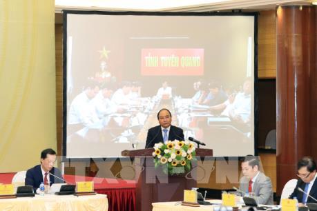 Thủ tướng Nguyễn Xuân Phúc: Tháo gỡ thể chế, thủ tục rườm rà trong đầu tư xây dựng