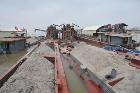 Cát tặc móc ruột lòng sông, ruộng đồng bị xóa sổ