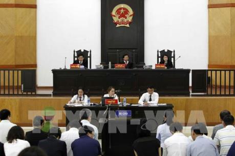 Xét xử phúc thẩm Hà Văn Thắm và đồng phạm: Vợ bị cáo xin khắc phục hậu quả