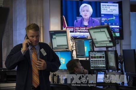 Sắc xanh phủ khắp bản đồ chứng khoán thế giới