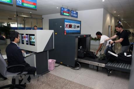 Xử lý vi phạm lợi dụng “cửa xanh” vận chuyển hàng hoá trái quy định