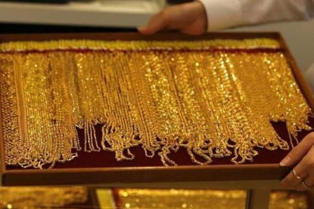 Giá vàng hôm nay 27/4 tiếp tục đi xuống