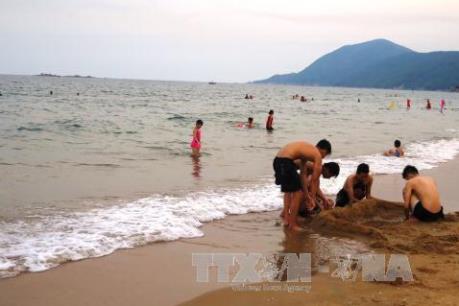 Khai trương mùa du lịch biển Hà Tĩnh 2018