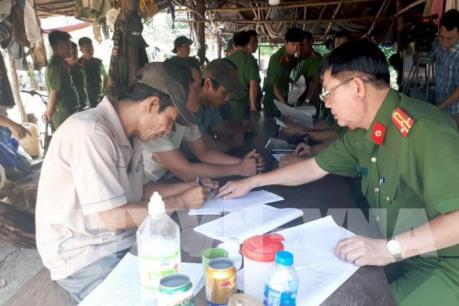 Đắk Nông mở rộng điều tra vụ bắt giữ 2 xe gỗ quý không rõ nguồn gốc ​