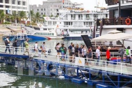 Quảng Ninh đón 53 vạn lượt khách trong 4 ngày nghỉ lễ