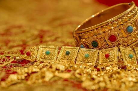 Giá vàng hôm nay 2/5 tiếp tục giảm